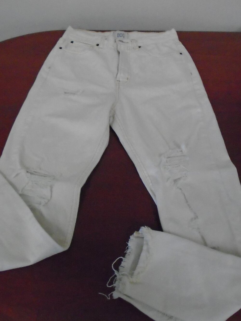 BDG WOMENS CREAM COLOR JEANS SIZE 28 COWBOY JEAN